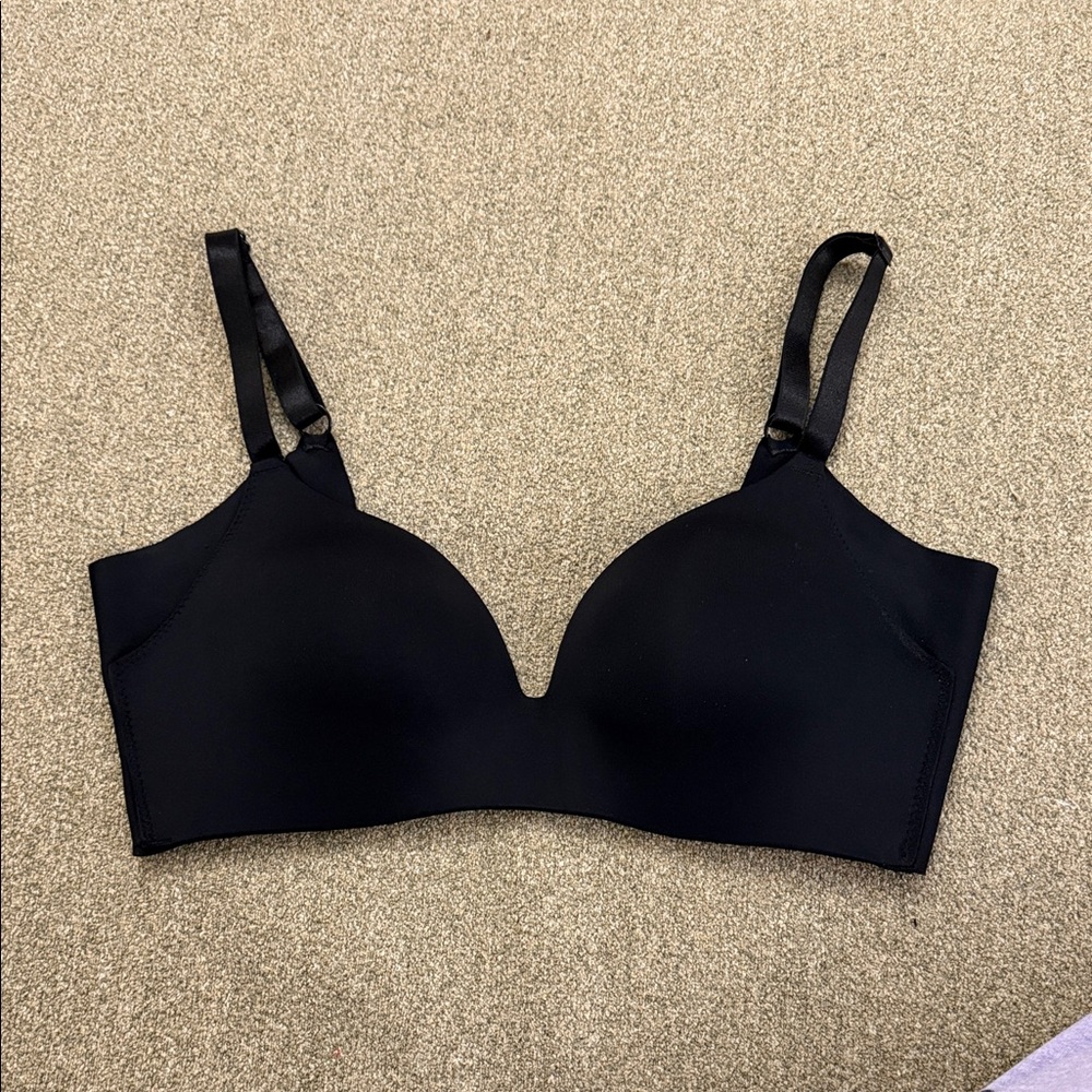 FIT "Figure Improving Technology" Sleek Black Women's Bra Size 38C